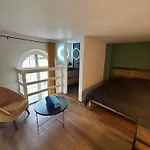 Duplex Parking Possible *