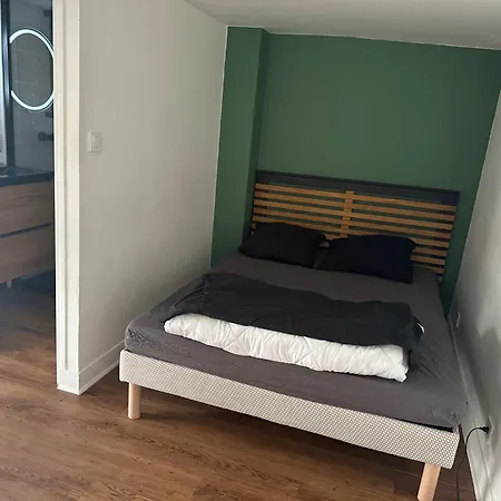 Duplex Parking Possible Rouen
